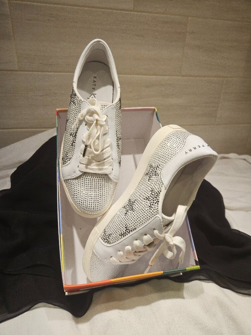 KATY PERRY, NWT, THE RIZZO CRYSTAL STAR SNEAKER, SIZE 7